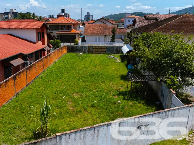 OPORTUNIDADE ÚNICA NO BAIRRO BUCAREIN – TERRENO PL