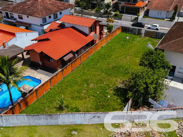 OPORTUNIDADE ÚNICA NO BAIRRO BUCAREIN – TERRENO PL