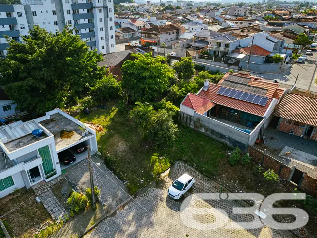 Terreno à Venda no bairro ADHEMAR GARCIA – ESTUDA