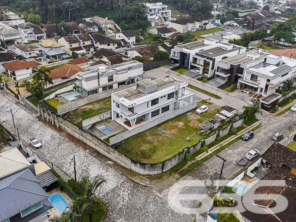 Oportunidade Única em Joinville: Terreno no Bairro