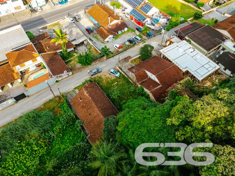 Terreno com 1.460m² à venda no bairro Glória em Jo