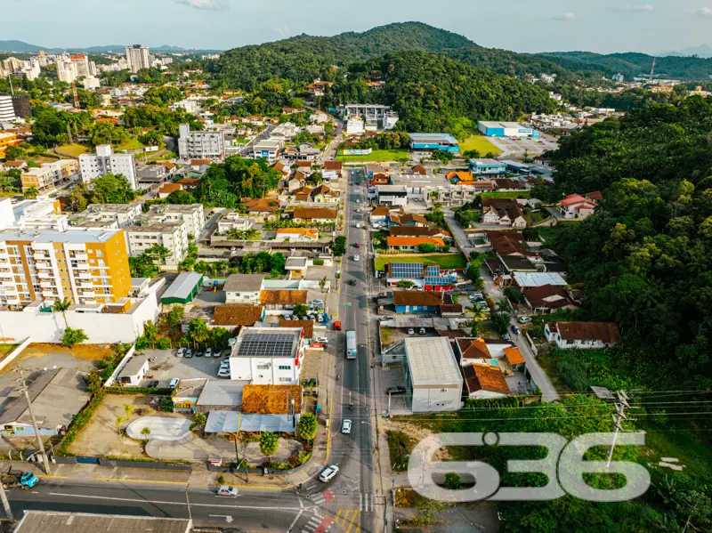 Terreno com 1.460m² à venda no bairro Glória em Jo