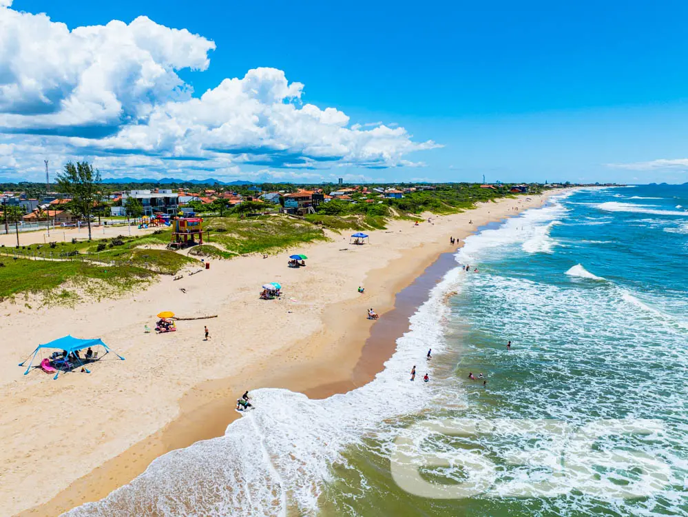 OPORTUNIDADE ÚNICA NA SALINAS: TERRENO COM FINANCI