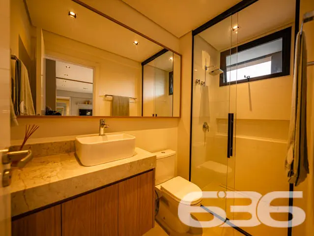 SEU NOVO LAR! APARTAMENTO DE ALTO PADRÃO COM 3 SUÍ