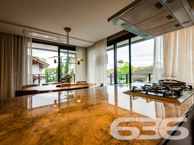 SEU NOVO LAR! APARTAMENTO DE ALTO PADRÃO COM 3 SUÍ