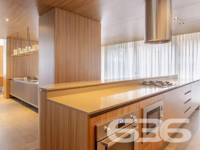 APARTAMENTO DE ALTO PADRÃO COM 3 SUÍTES NO CENTRO