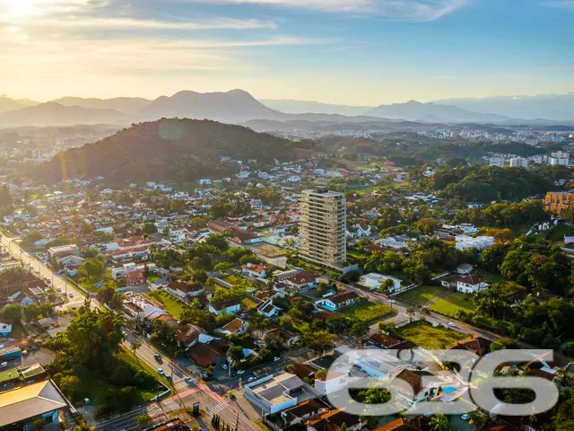 INVISTA NESSE APARTAMENTO DE LUXO COM SUÍTE MASTER